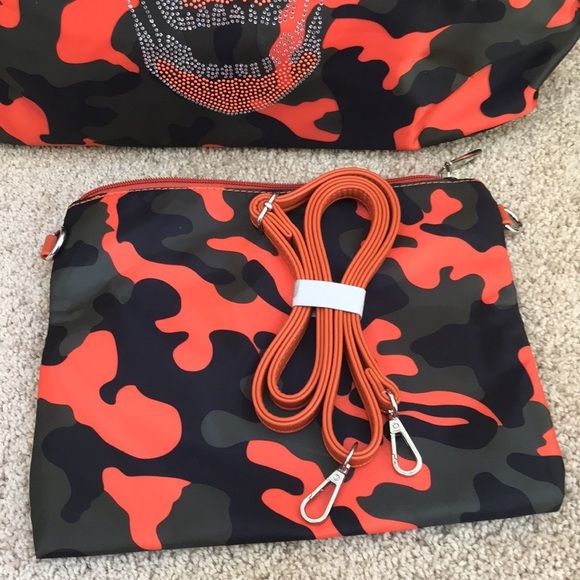AH-DORNED skull rhinestone camo nylon large tote - Picture 3 of 10